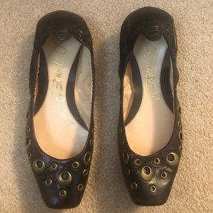 Boutique 9 Capria designer leather flats